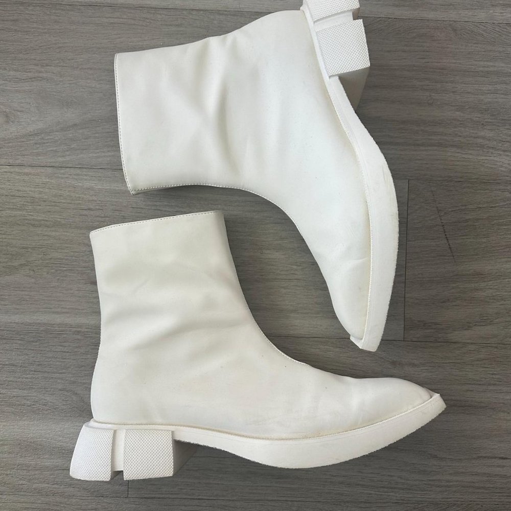 BOTH White Boots